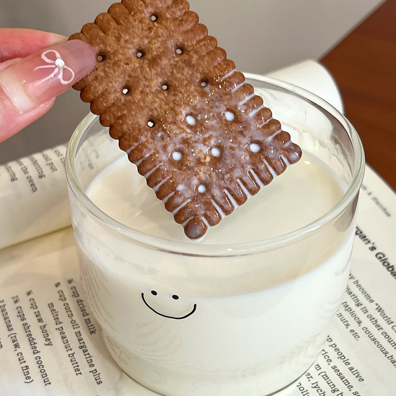 牛奶巧克力味牛奶饼干 牛奶巧克力味牛奶饼干