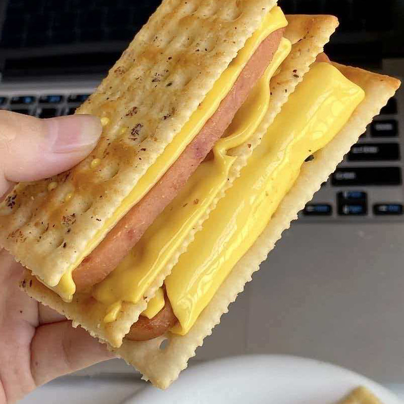 黑松露火腿苏打饼干