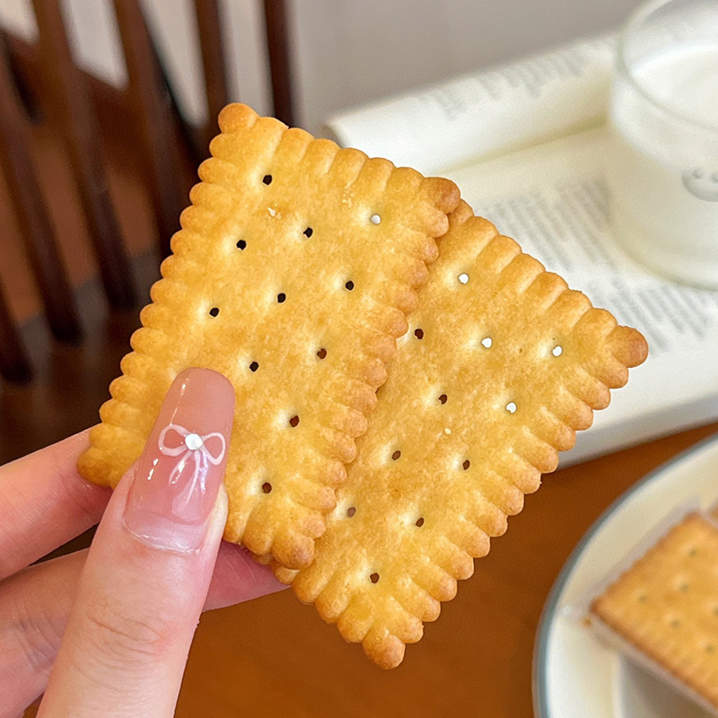 牛奶味牛奶饼干
