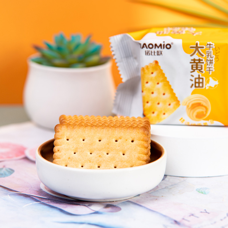 黄油味牛奶饼干